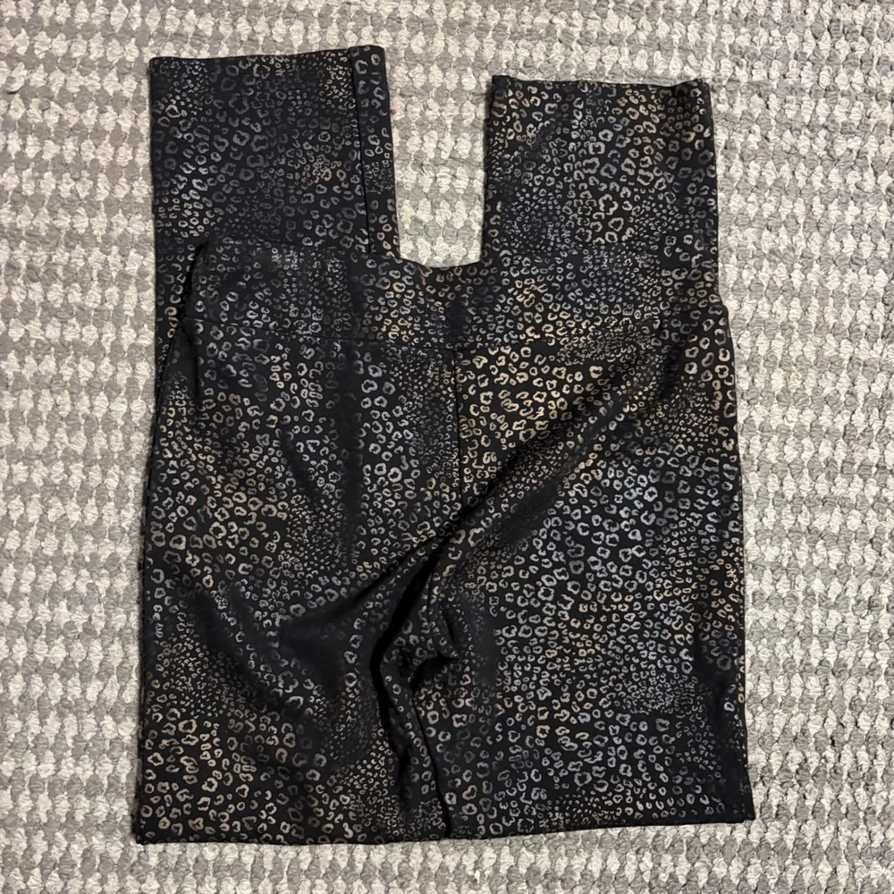 Lena Gabriele Black Leggings Leopard Print 6